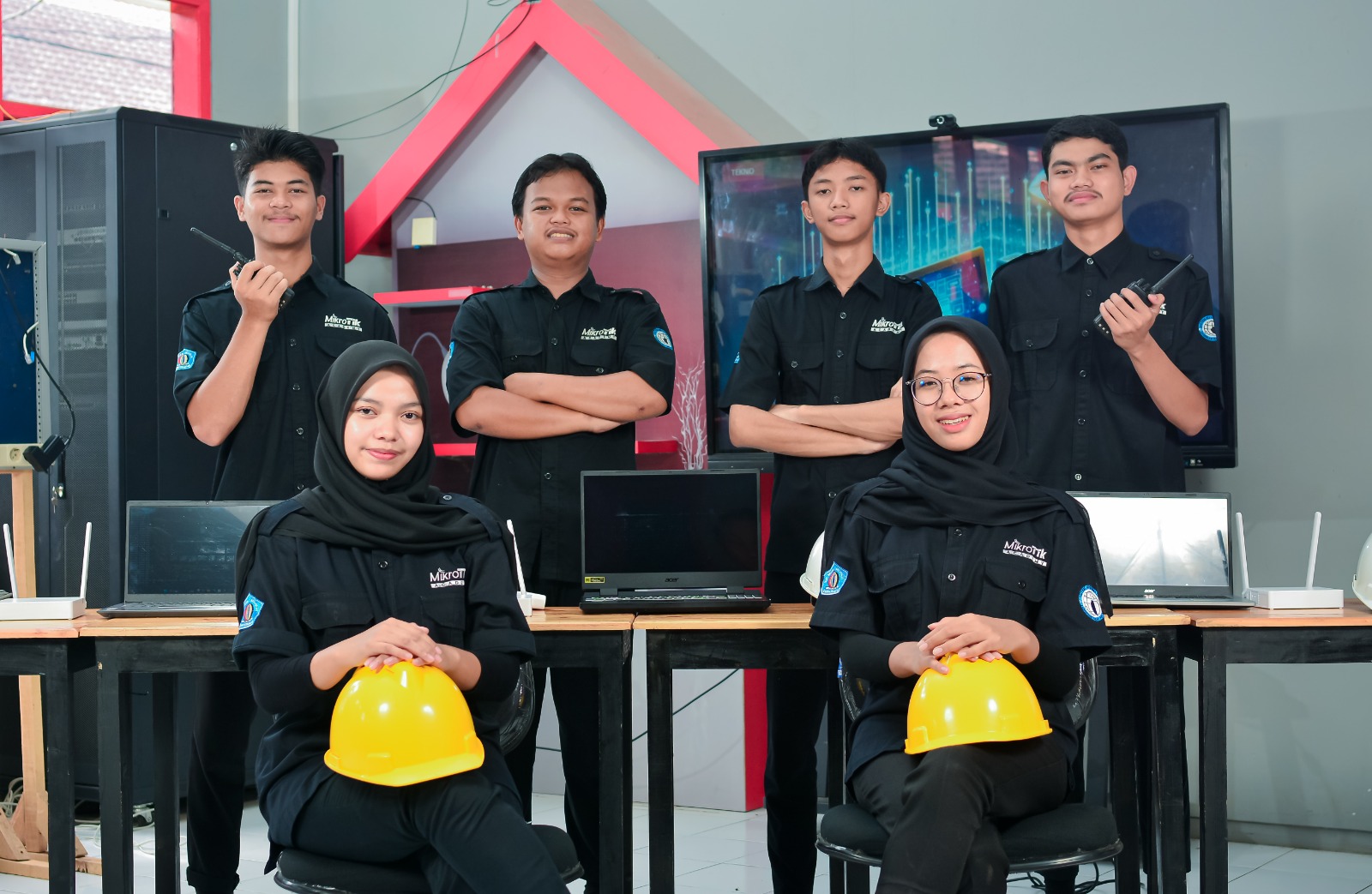 Sistem Informasi Jaringan Dan Aplikasi